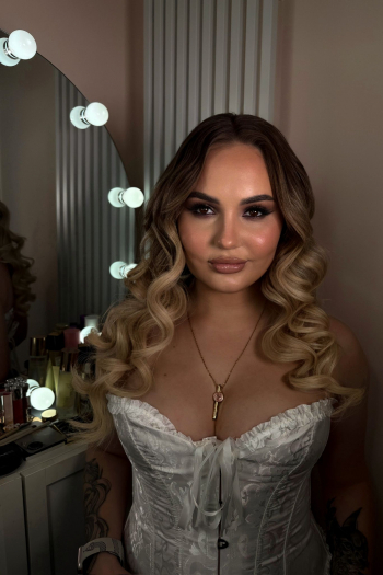 Lola/Swansea's photo 1